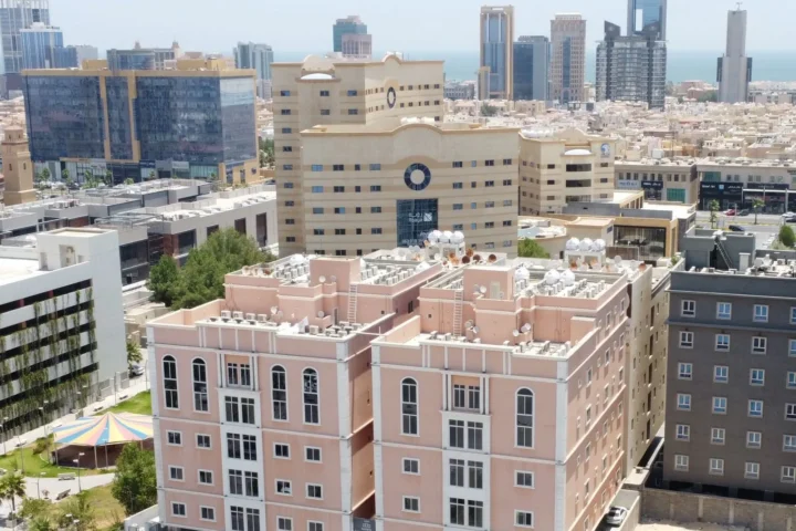 مبنى البالغنيم التجاري